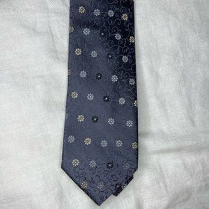 Van Heusen Blue W/ White & Yellow Floral Pattern Neck Tie